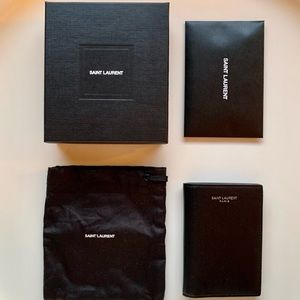 !SOLD! SAINT LAURENT CREDIT CARD WALLET